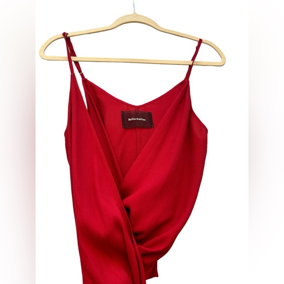 Reformation Ilona Wrap Top in Burgundy Red - LARGE - Picture 3 of 14